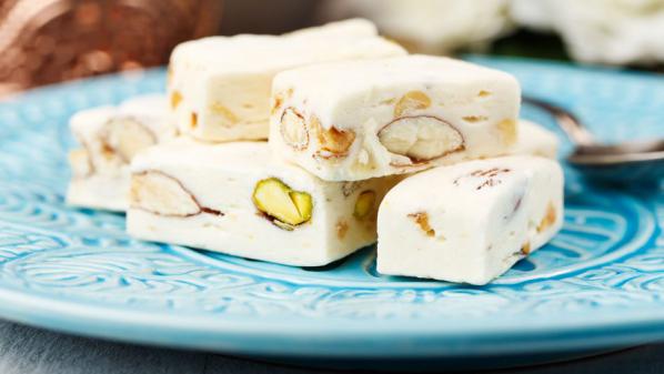 گز بیدمشکی گز کرمانی